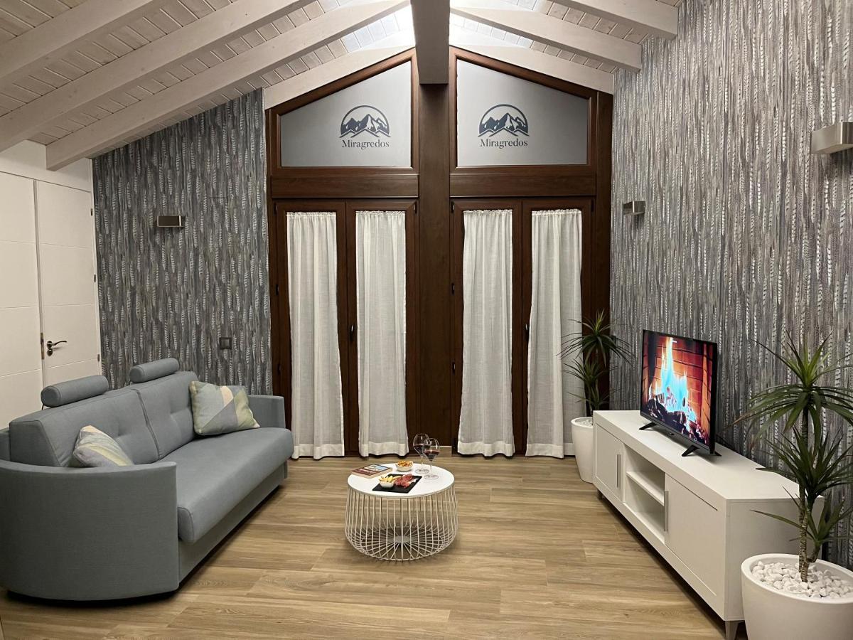 Miragredos Apartment Mombeltran ภายนอก รูปภาพ