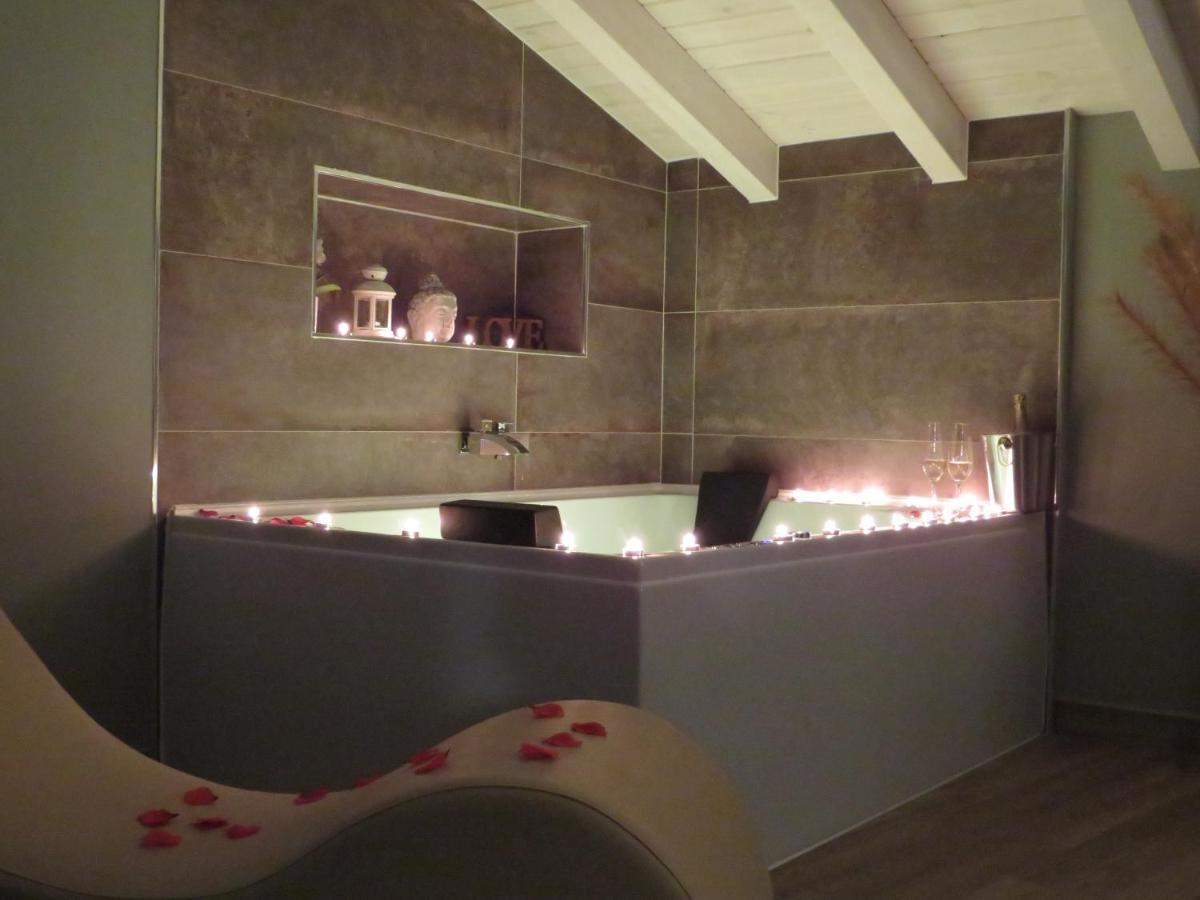 Miragredos Apartment Mombeltran ภายนอก รูปภาพ