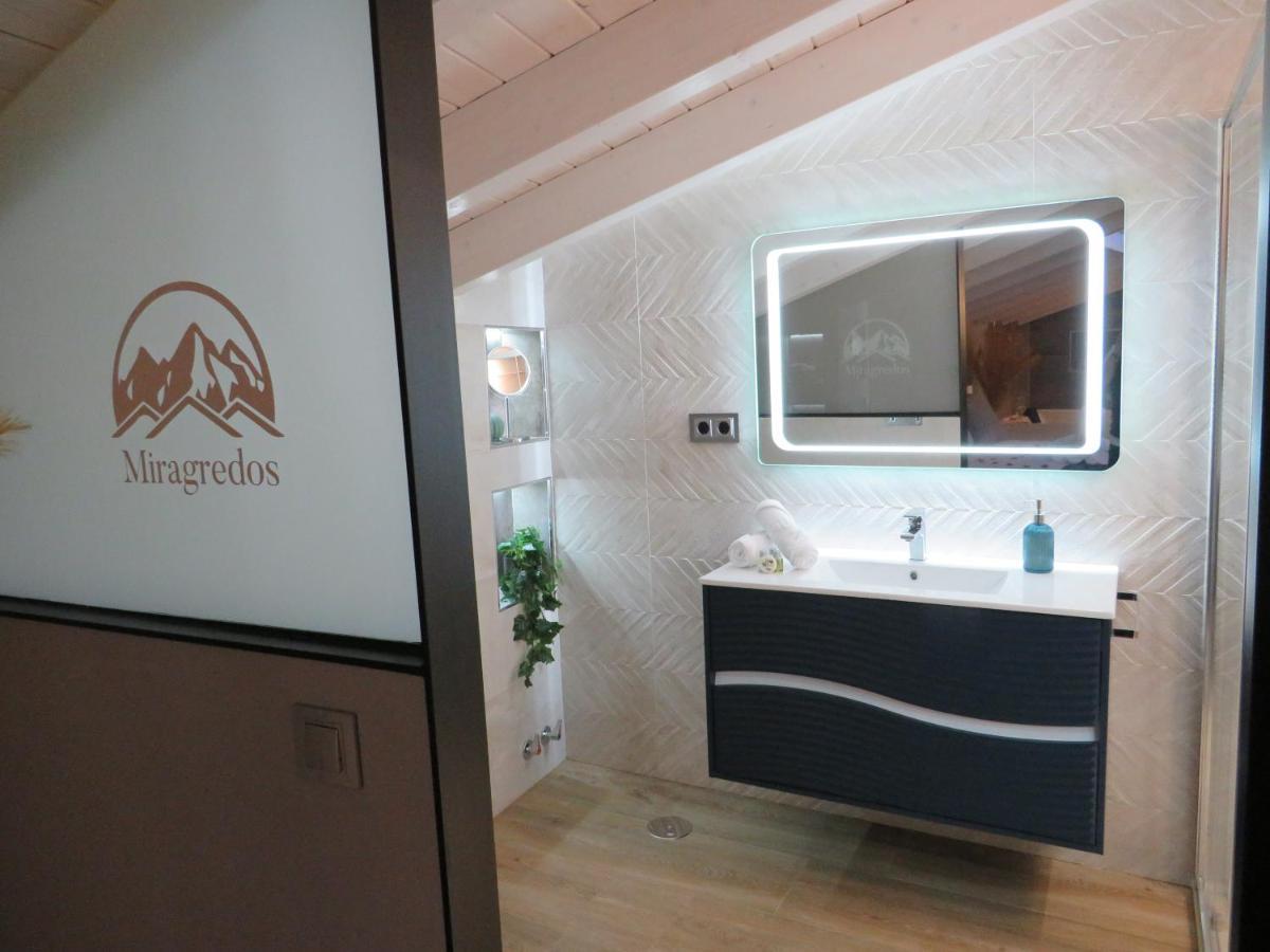 Miragredos Apartment Mombeltran ภายนอก รูปภาพ